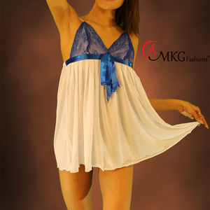Soft Pleatted Babydoll - White w/Blue Lace